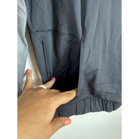 Lululemon Fleet Street Hoodie *Reflective Sleeves Black Size 4? See Measurements - Picture 4 of 12